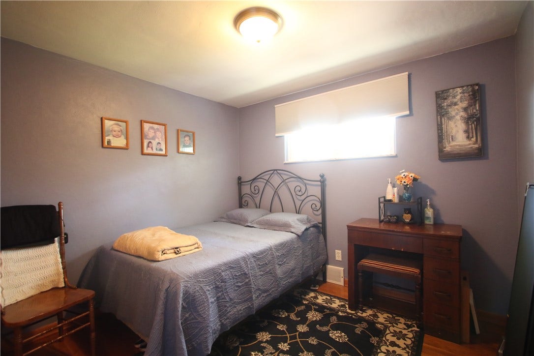 4239 Finleyville Elrama Road, Finleyville, PA 15332 Another nice sized 10x9 Bedroom