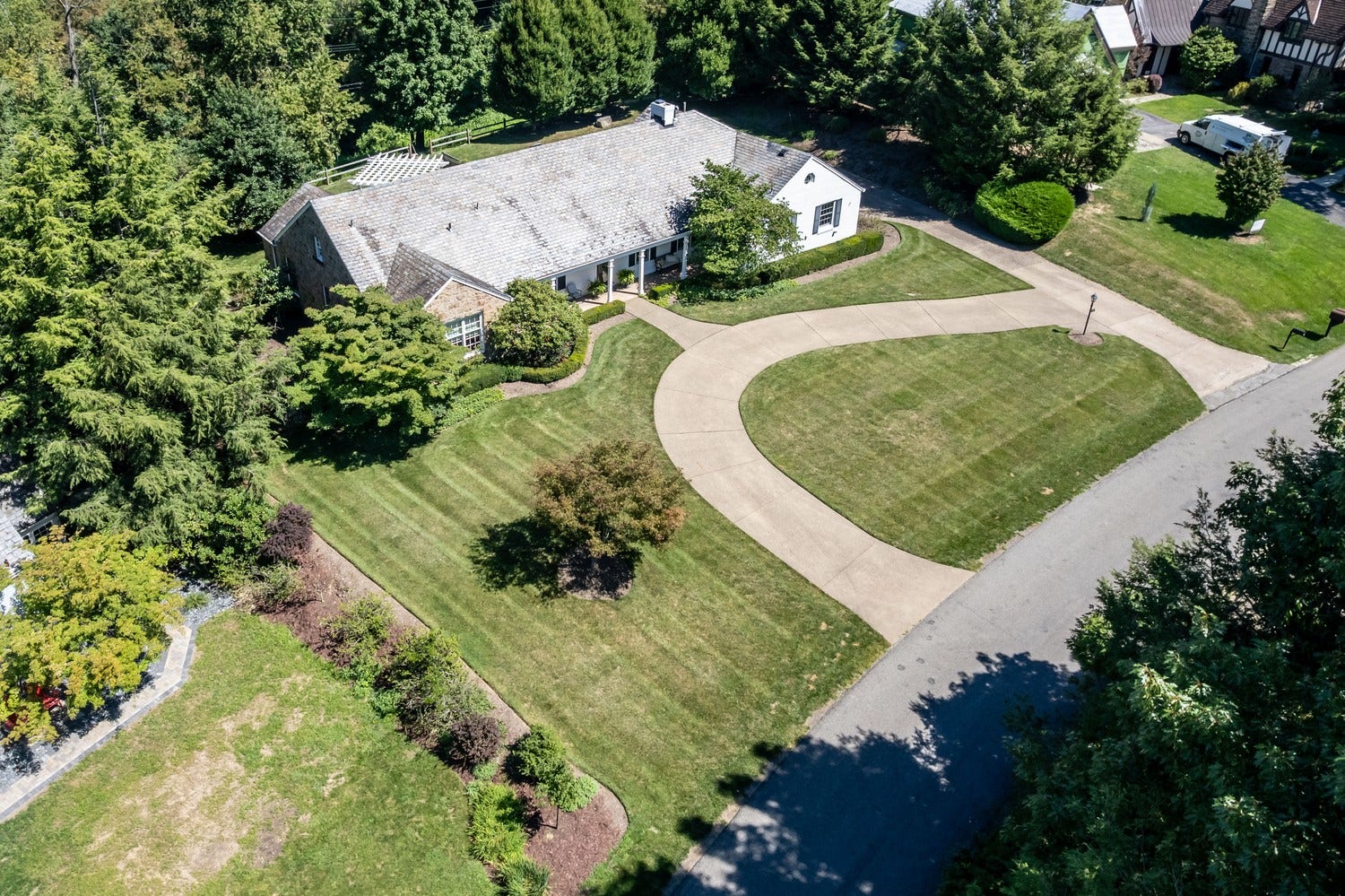 19 Newgate Road, Pittsburgh, PA 15202 19 Newgate Road, Pittsburgh, PA 15202