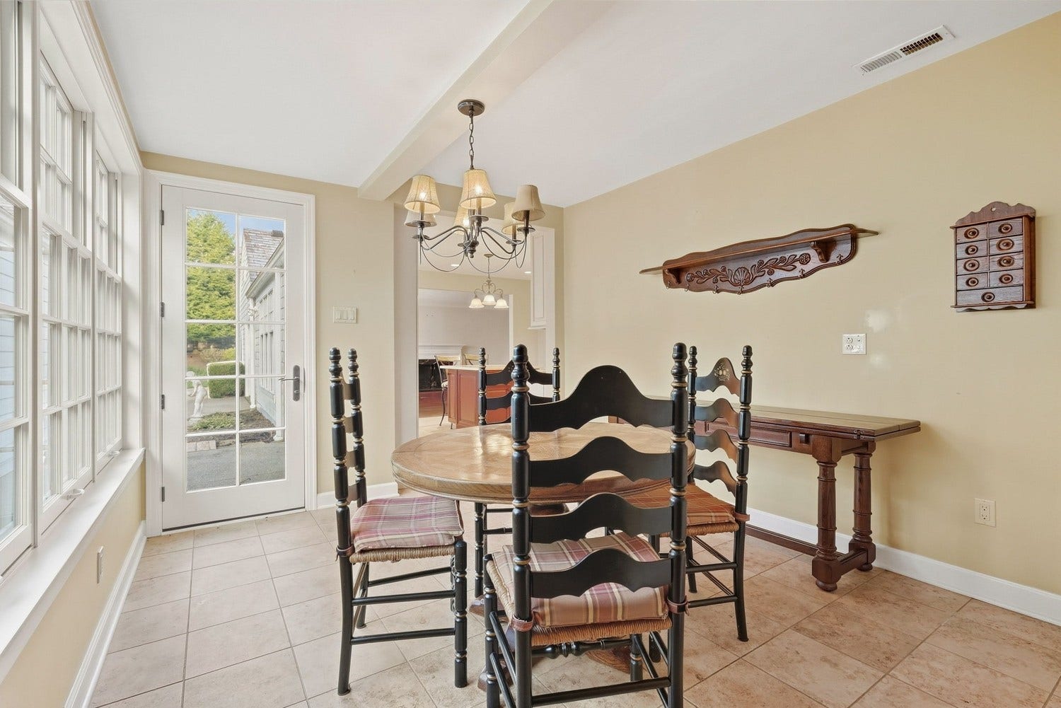 19 Newgate Road, Pittsburgh, PA 15202 19 Newgate Road, Pittsburgh, PA 15202