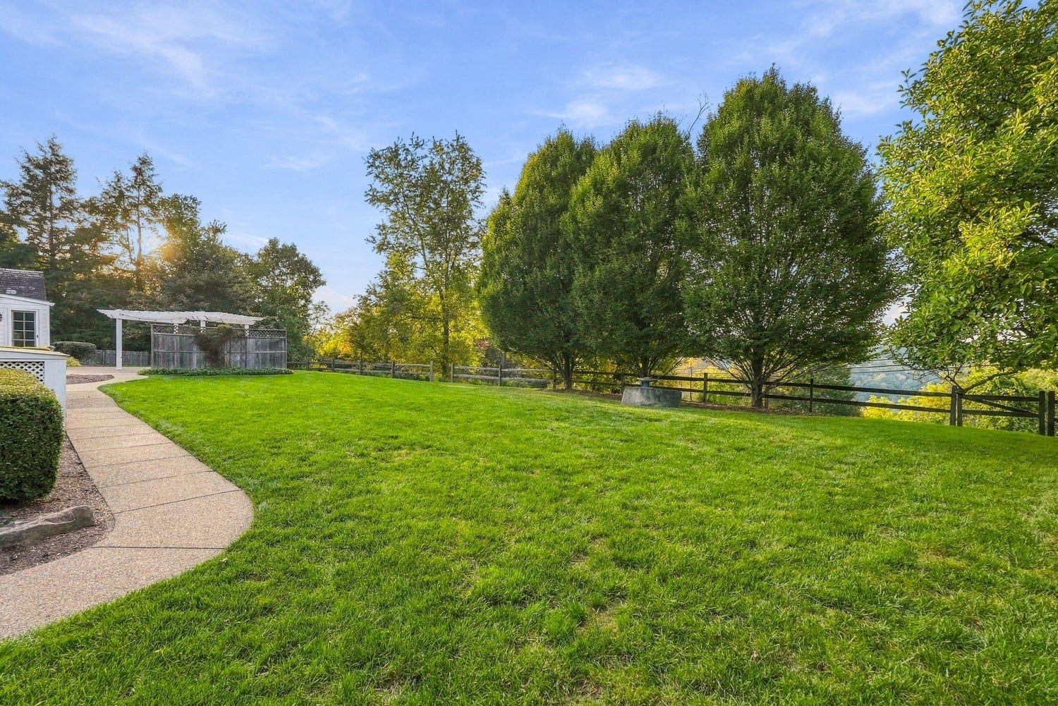19 Newgate Road, Pittsburgh, PA 15202 19 Newgate Road, Pittsburgh, PA 15202
