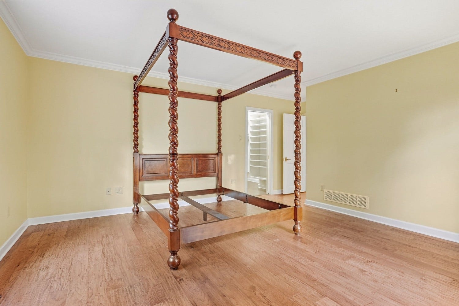 19 Newgate Road, Pittsburgh, PA 15202 19 Newgate Road, Pittsburgh, PA 15202