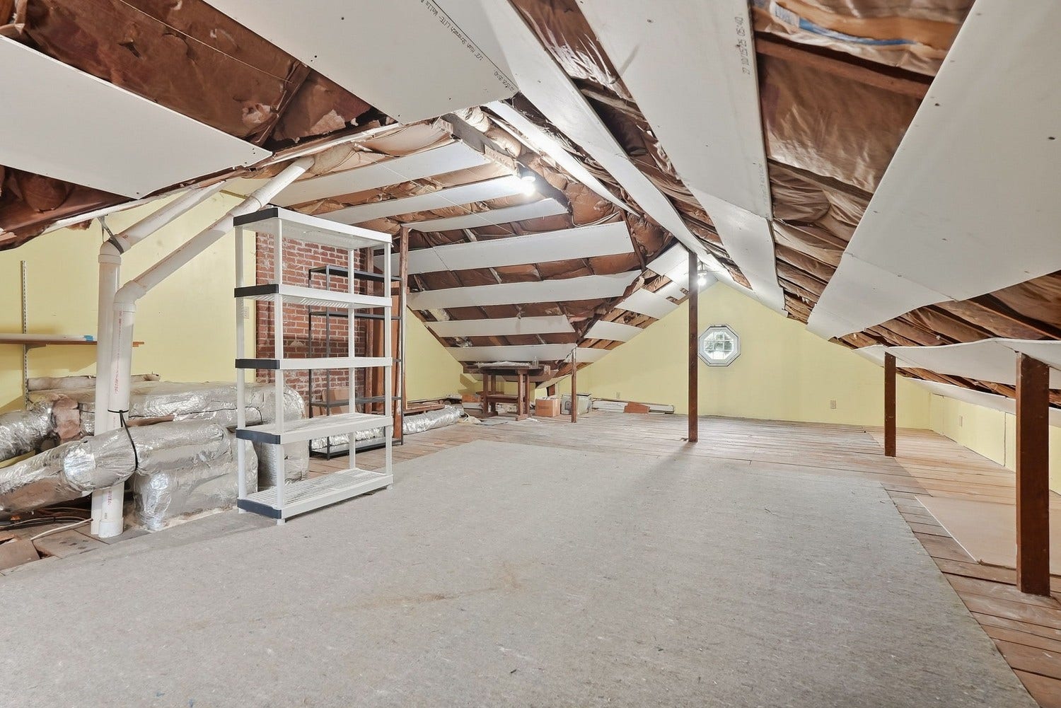 19 Newgate Road, Pittsburgh, PA 15202 19 Newgate Road, Pittsburgh, PA 15202