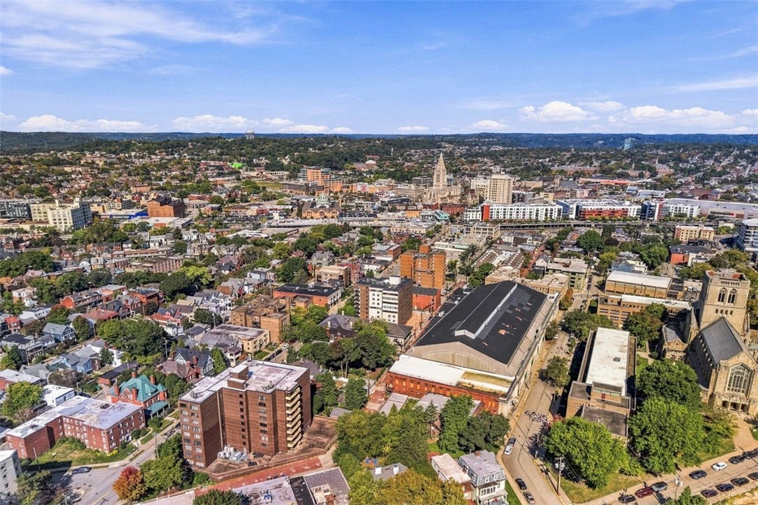 333 S Highland, #701, Pittsburgh, PA 15206 333 S Highland, #701, Pittsburgh, PA 15206