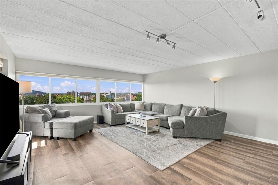333 S Highland, #701, Pittsburgh, PA 15206 333 S Highland, #701, Pittsburgh, PA 15206