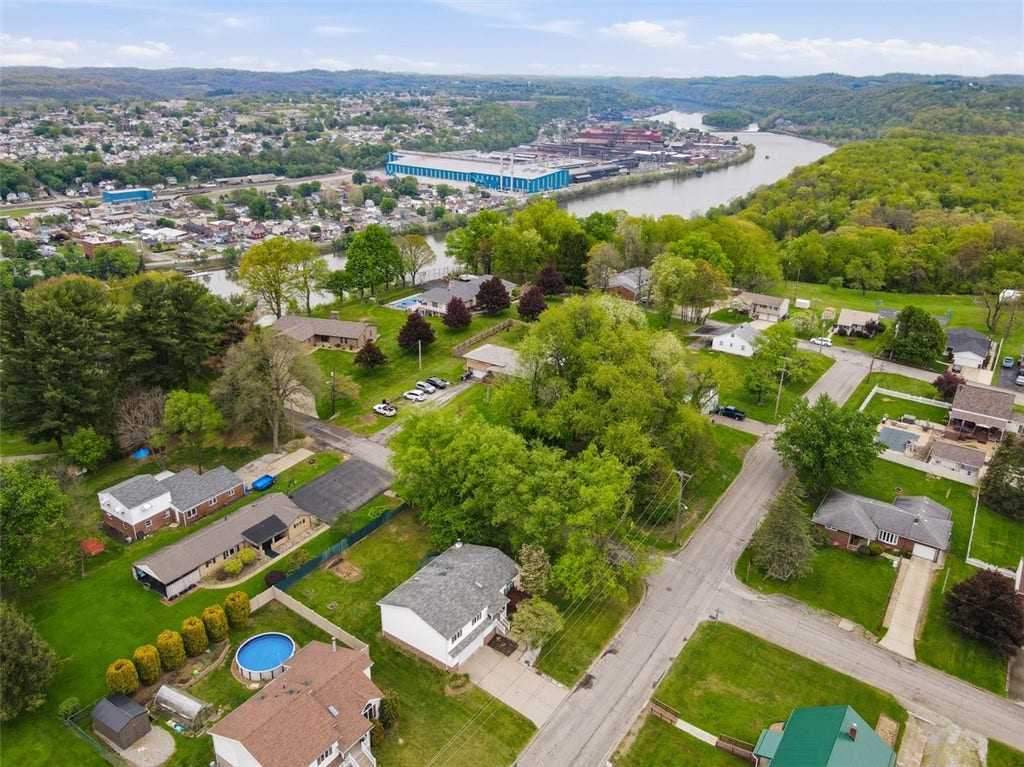 2757 Edith Street, Lower Burrell, PA 15068 2757 Edith Street, Lower Burrell, PA 15068