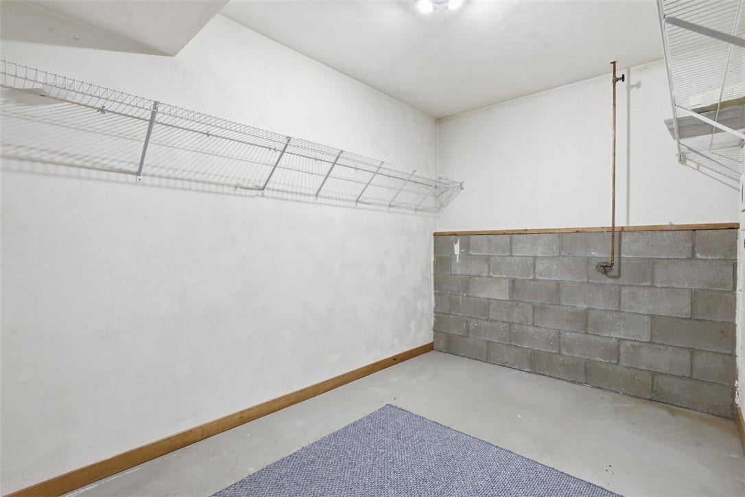 2757 Edith Street, Lower Burrell, PA 15068 Additional room adjacent to laundry area with extra hanging space.