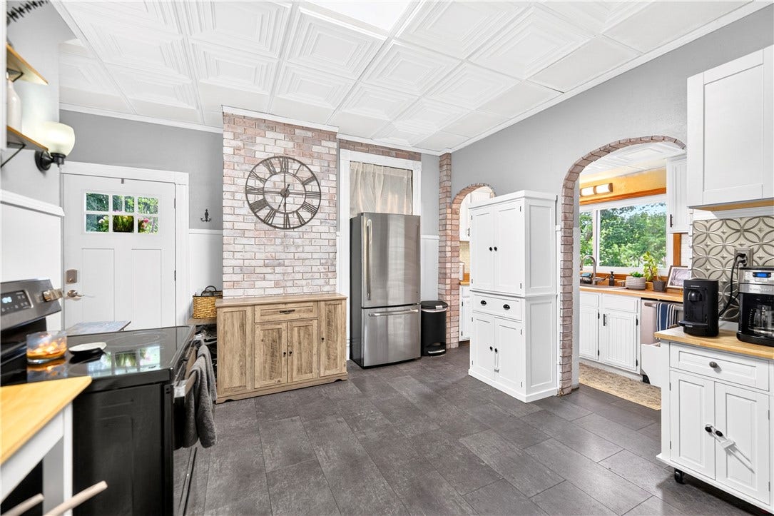 4004 Noblestown Rd, Oakdale, PA 15071 Stylish country kitchen with exposed brick
