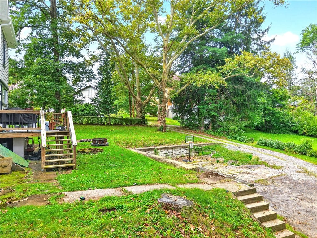 4004 Noblestown Rd, Oakdale, PA 15071 4004 Noblestown Rd, Oakdale, PA 15071