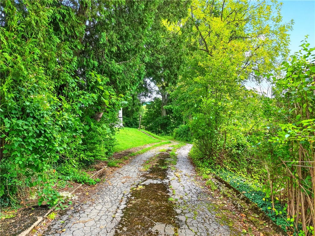 4004 Noblestown Rd, Oakdale, PA 15071 4004 Noblestown Rd, Oakdale, PA 15071