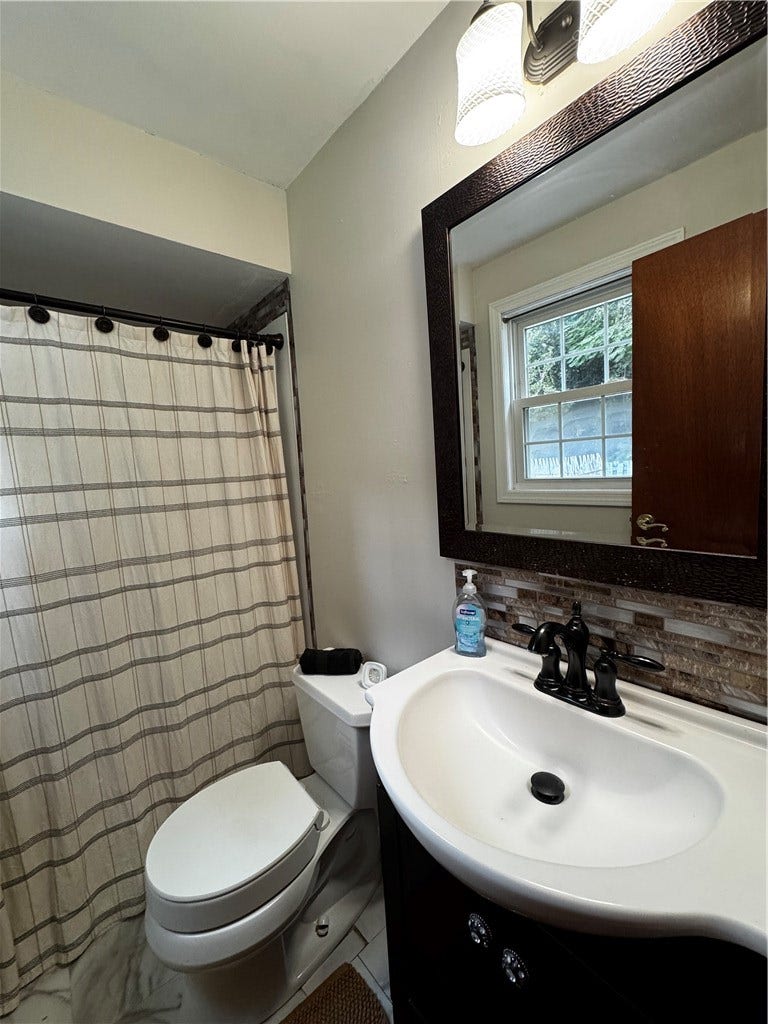 72 Woody Crest Dr, Pittsburgh, PA 15234 72 Woody Crest Dr, Pittsburgh, PA 15234