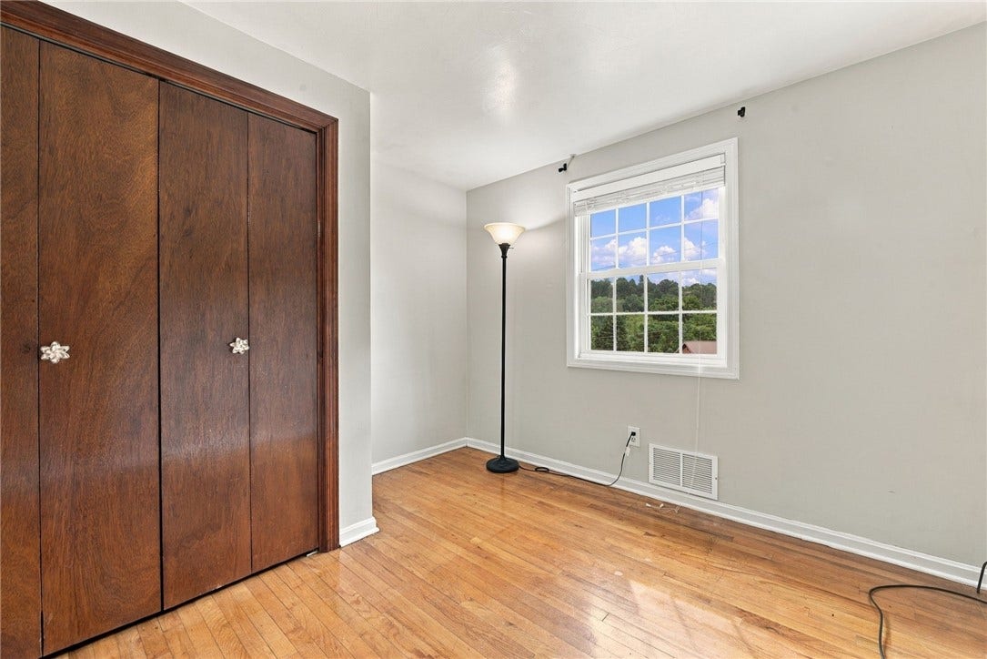 72 Woody Crest Dr, Pittsburgh, PA 15234 72 Woody Crest Dr, Pittsburgh, PA 15234