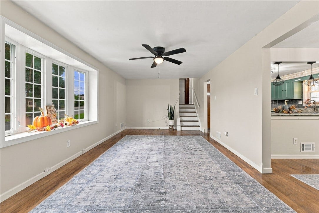 72 Woody Crest Dr, Pittsburgh, PA 15234 72 Woody Crest Dr, Pittsburgh, PA 15234