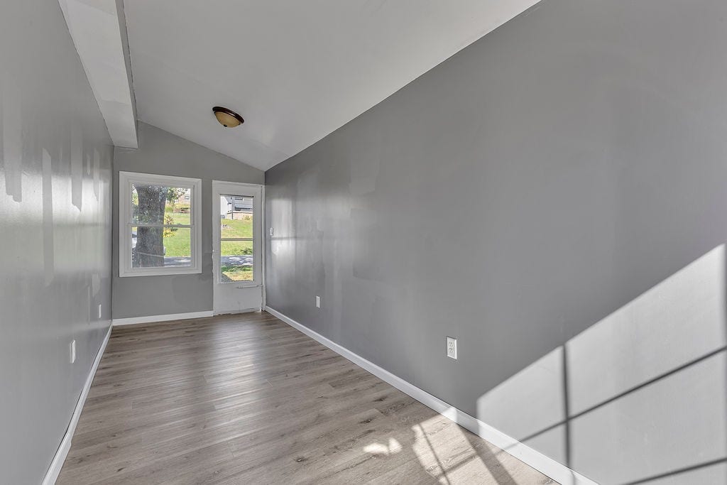 3920 39th St, New Brighton, PA 15066