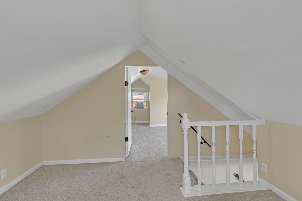 3920 39th St, New Brighton, PA 15066