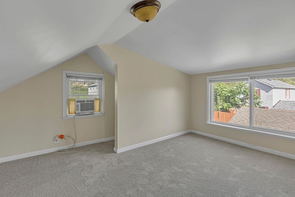 3920 39th St, New Brighton, PA 15066