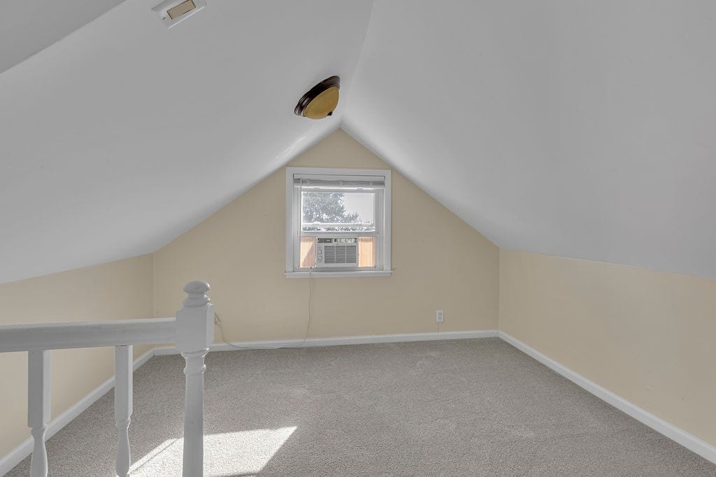 3920 39th St, New Brighton, PA 15066