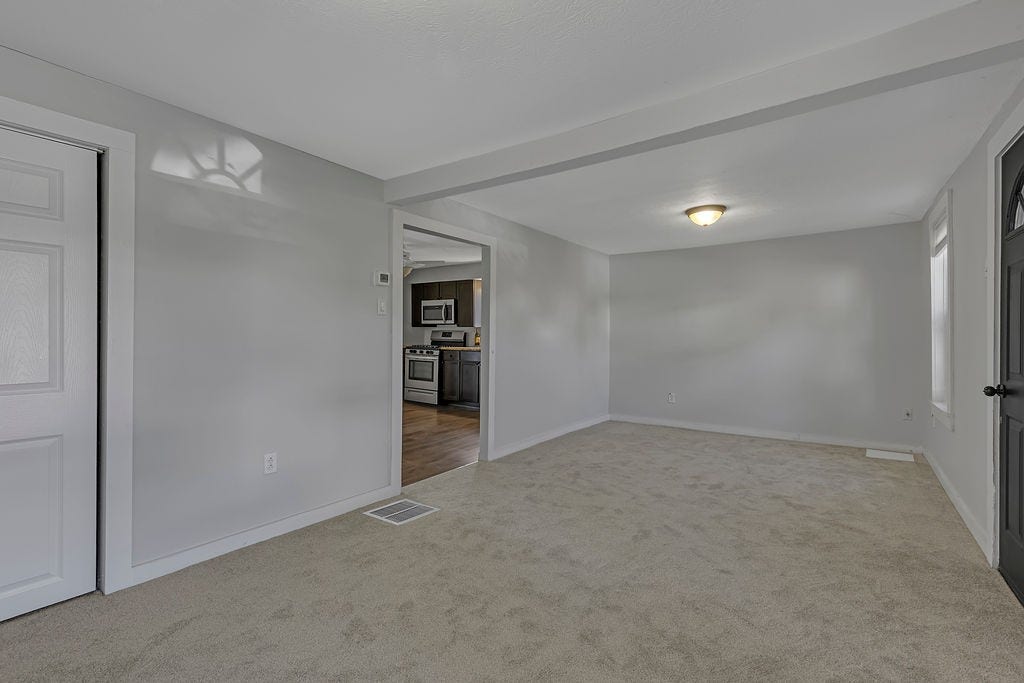 3920 39th St, New Brighton, PA 15066