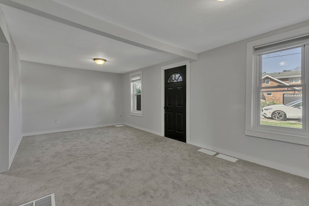 3920 39th St, New Brighton, PA 15066