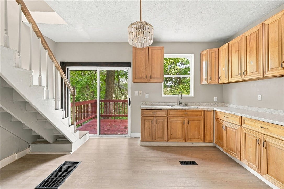 10 Euclid, Point Marion, PA 15474 kitchen