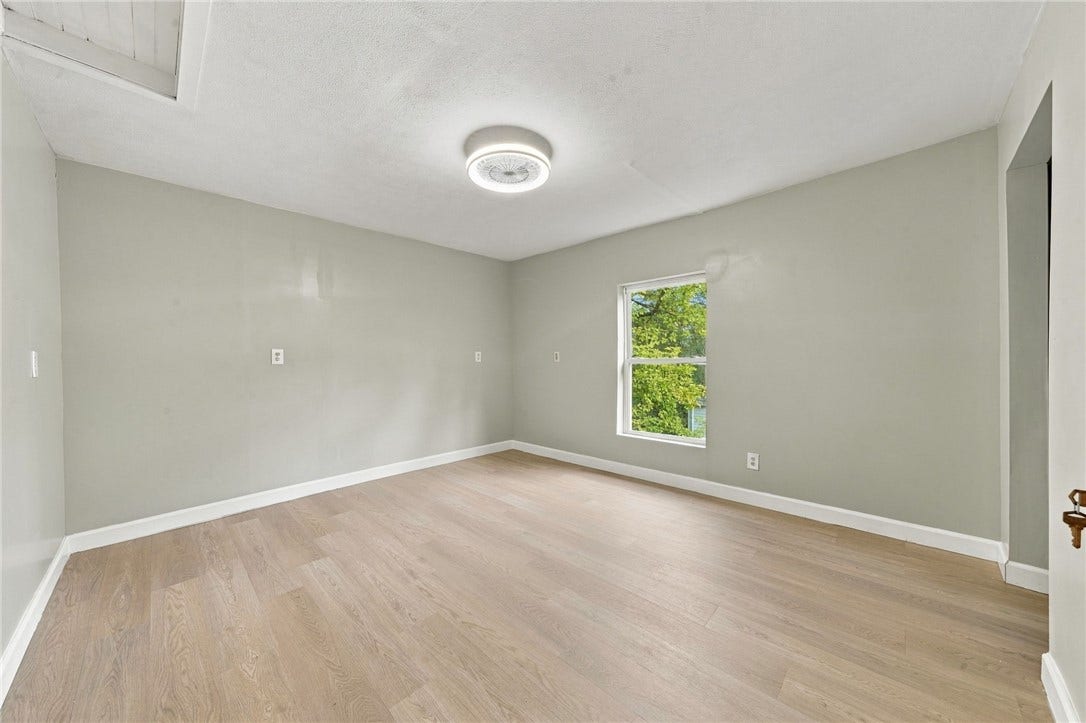 10 Euclid, Point Marion, PA 15474 Bedroom 3