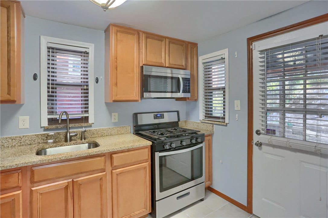 4320 Coleridge St, Pittsburgh, PA 15201 4320 Coleridge St, Pittsburgh, PA 15201