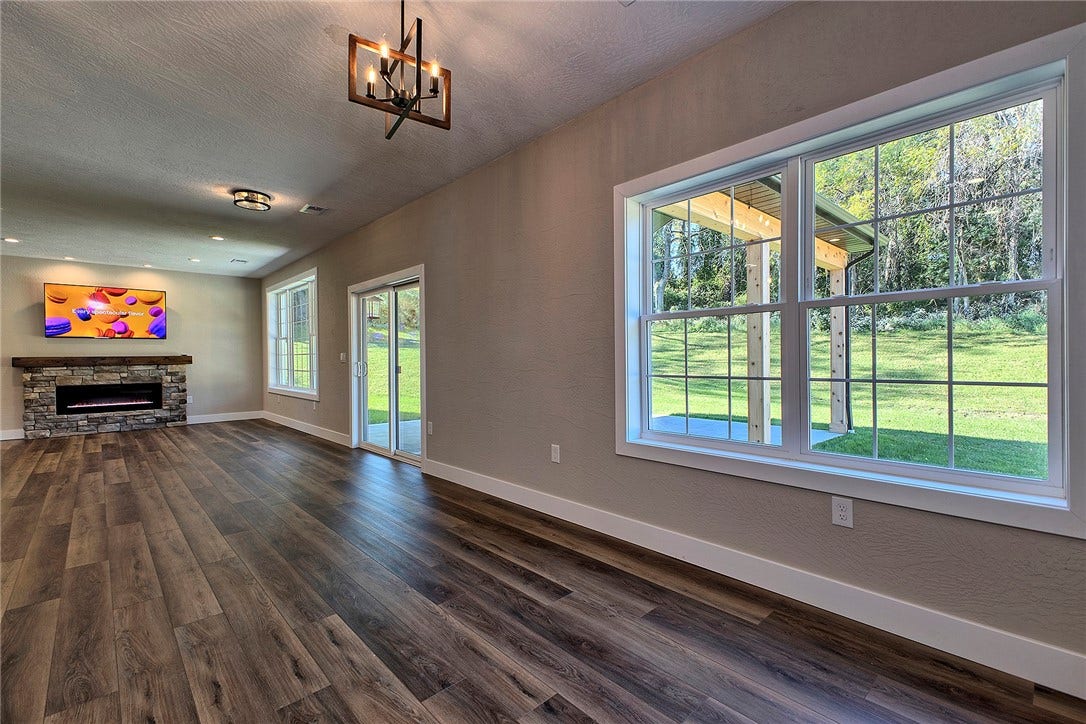 444 Wendel Rd, Irwin, PA 15642