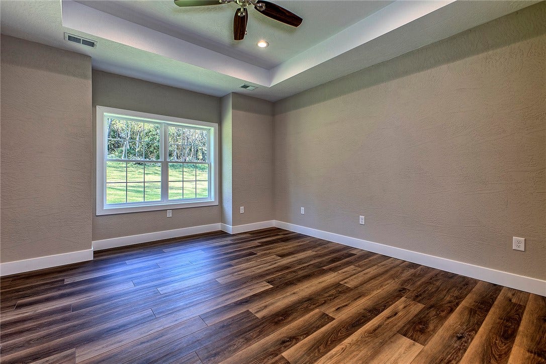 444 Wendel Rd, Irwin, PA 15642