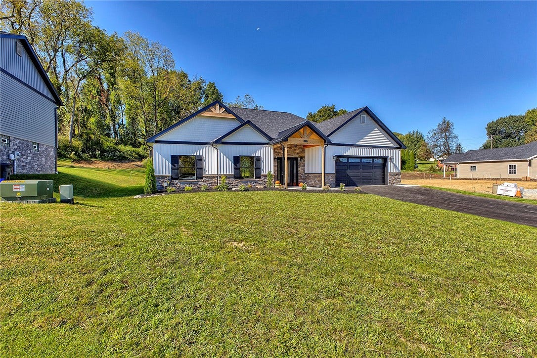 444 Wendel Rd, Irwin, PA 15642