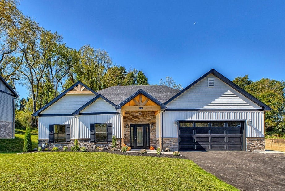 444 Wendel Rd, Irwin, PA 15642
