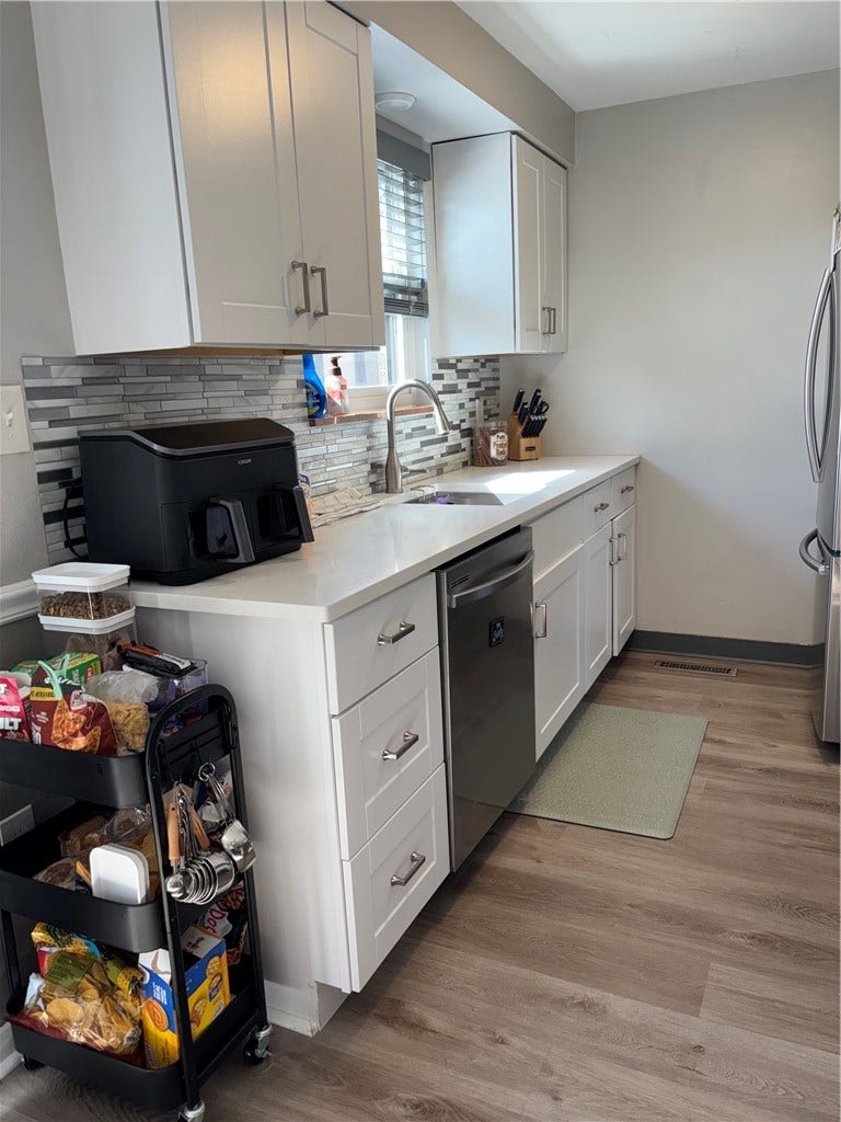 69 Universal Street, Bridgeville, PA 15017 69 Universal Street, Bridgeville, PA 15017