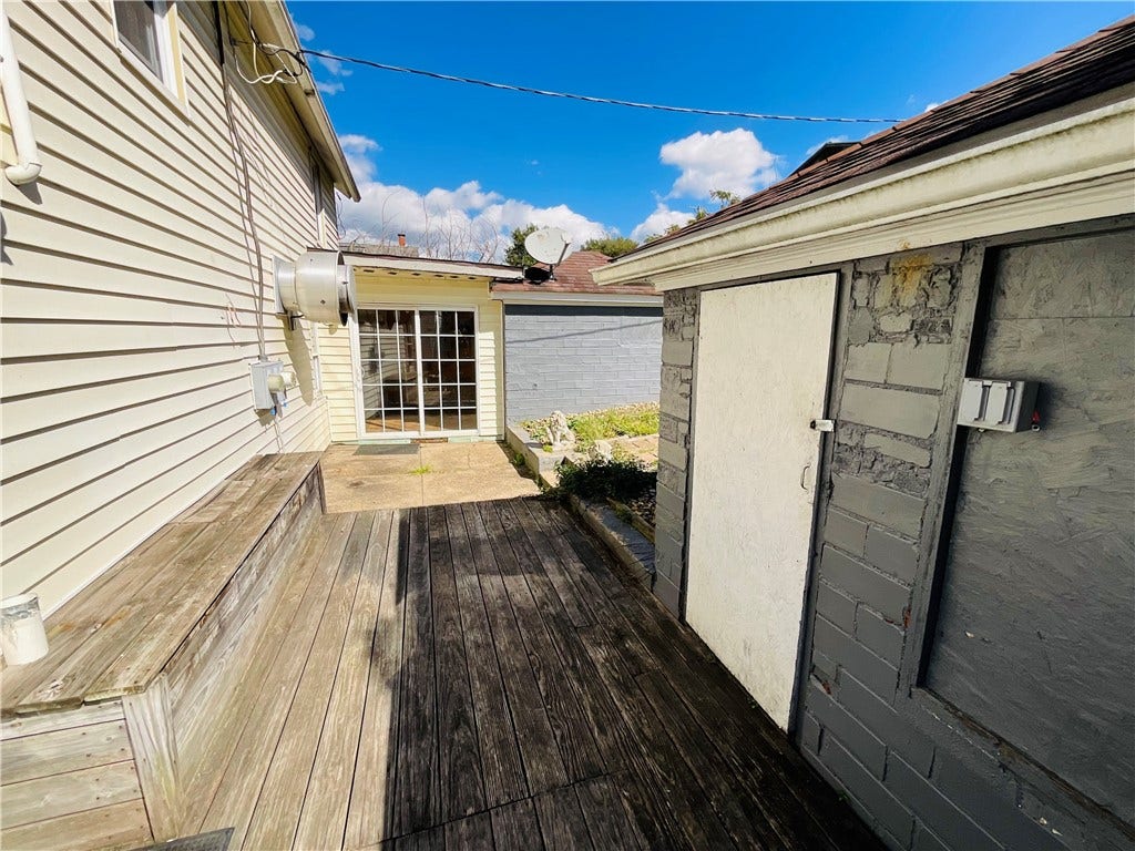 158 N Water St, West Newton, PA 15089