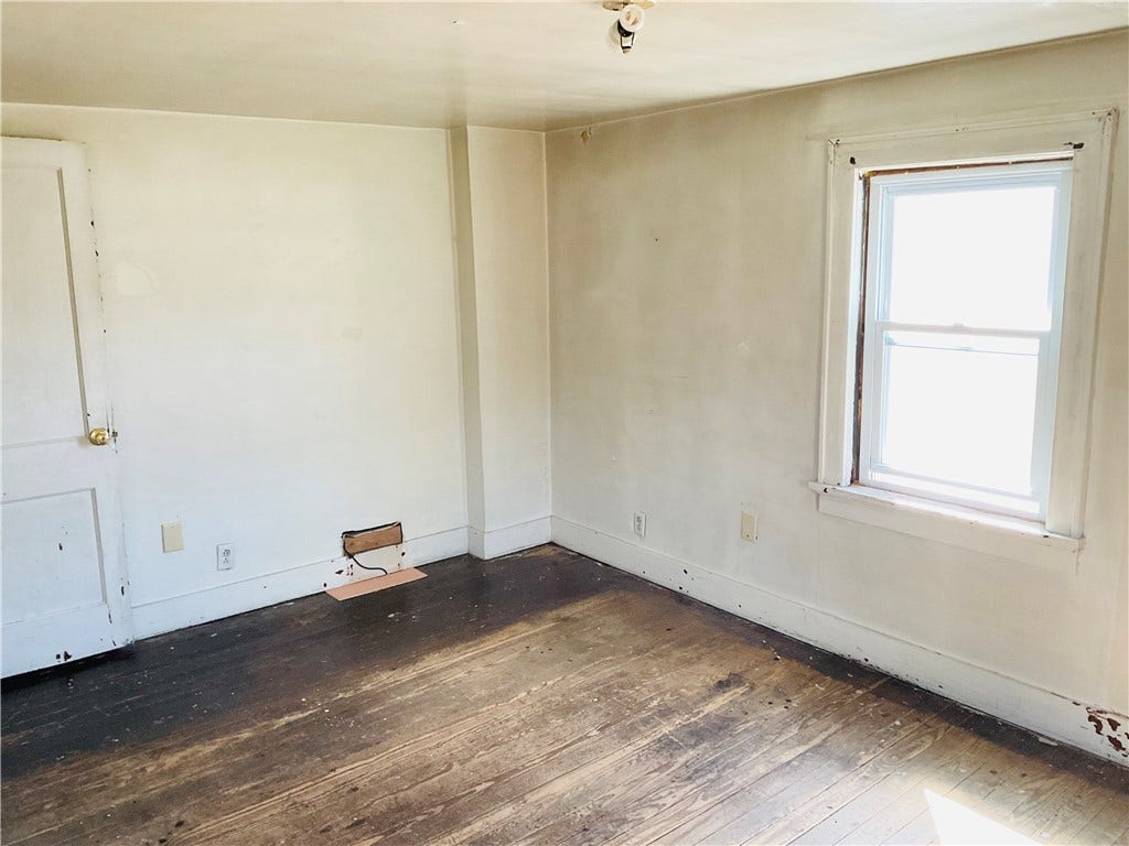 158 N Water St, West Newton, PA 15089