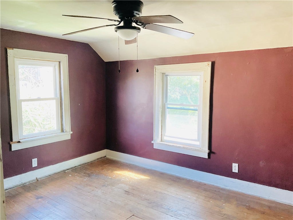 158 N Water St, West Newton, PA 15089