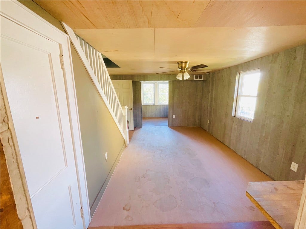 158 N Water St, West Newton, PA 15089