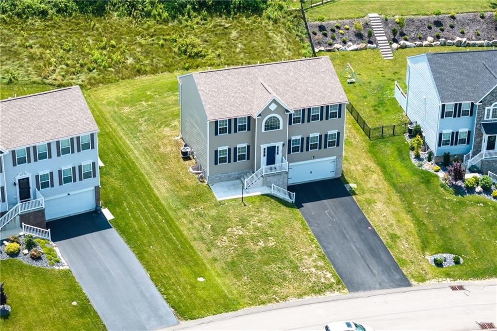 304 Rose Hill Ct, Canonsburg, PA 15317