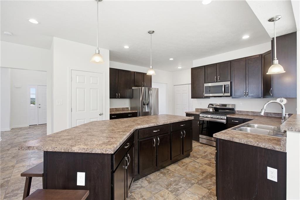 304 Rose Hill Ct, Canonsburg, PA 15317