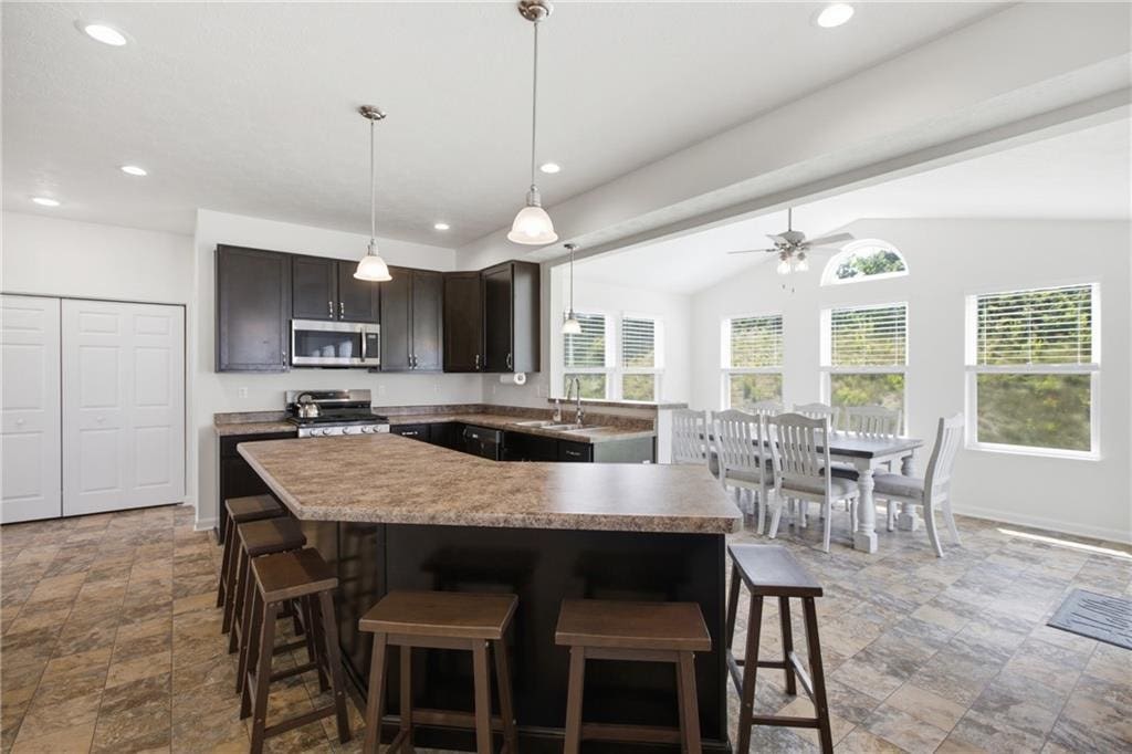 304 Rose Hill Ct, Canonsburg, PA 15317