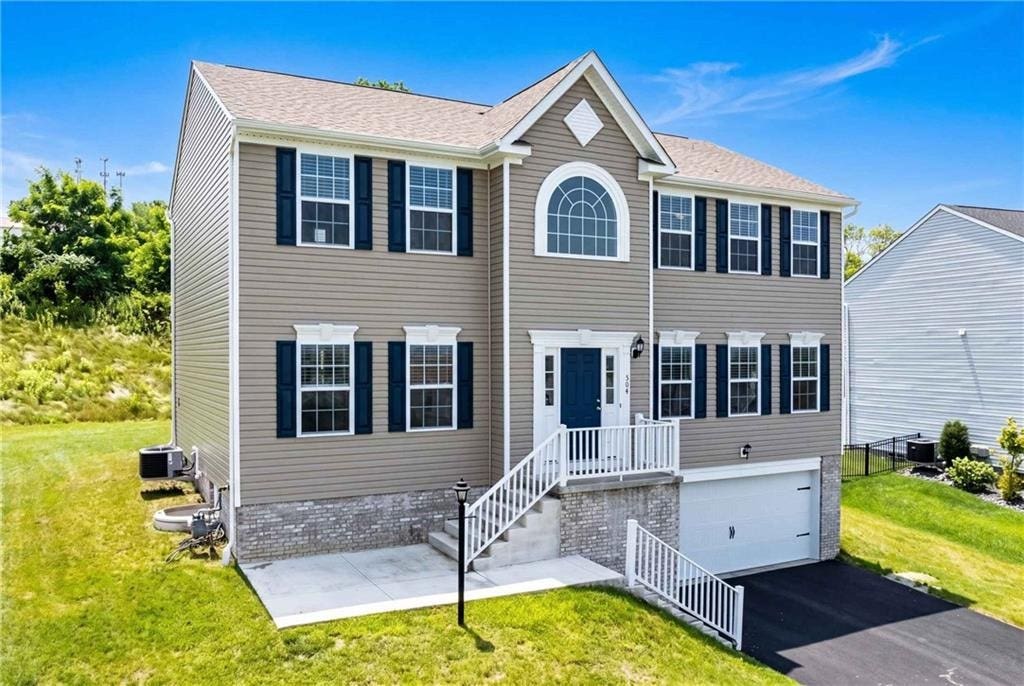 304 Rose Hill Ct, Canonsburg, PA 15317