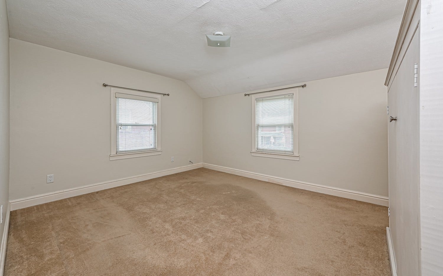 15 Avon Drive, Pittsburgh, PA 15202