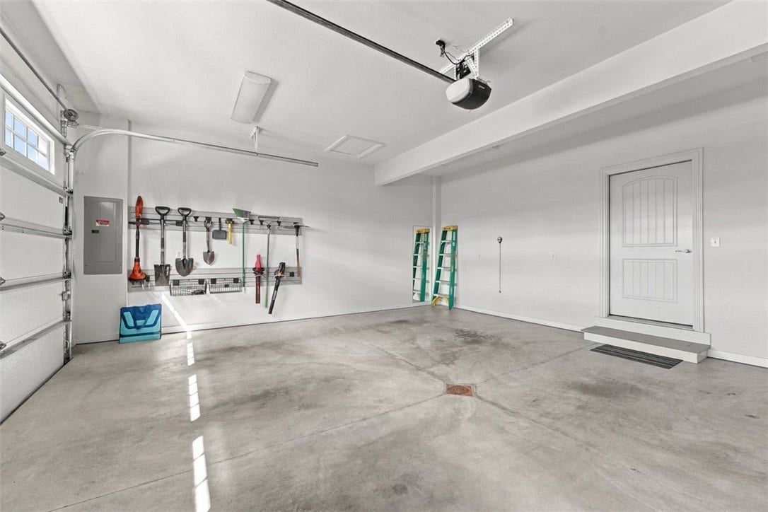 2 Car Garage