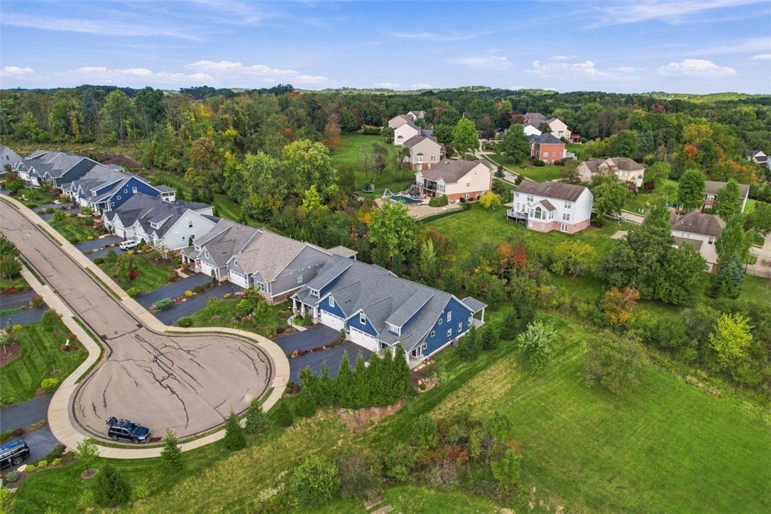 158 Brookfield Estates Dr, Wexford, PA 15090