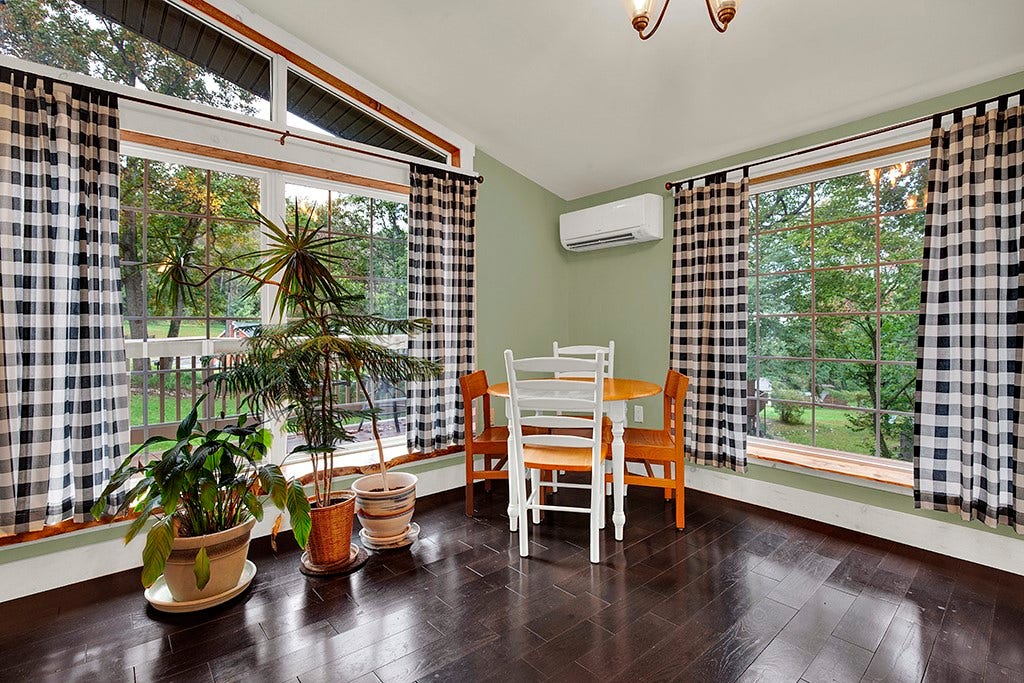 262 Mountain View Rd, Uniontown, PA 15401 262 Mountain View Rd, Uniontown, PA 15401