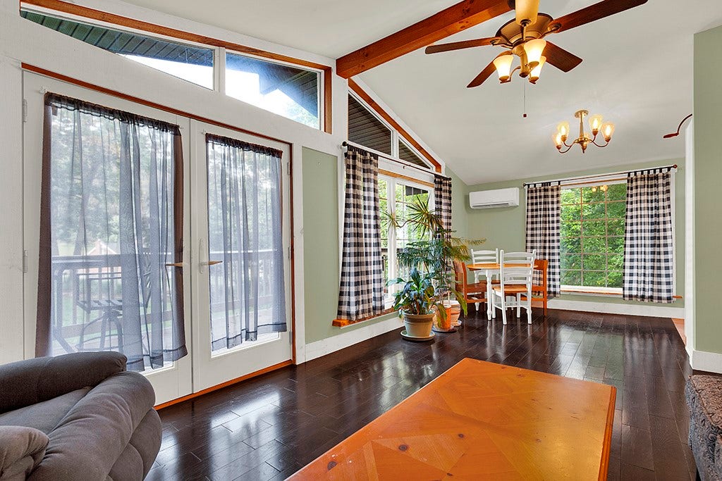 262 Mountain View Rd, Uniontown, PA 15401 262 Mountain View Rd, Uniontown, PA 15401