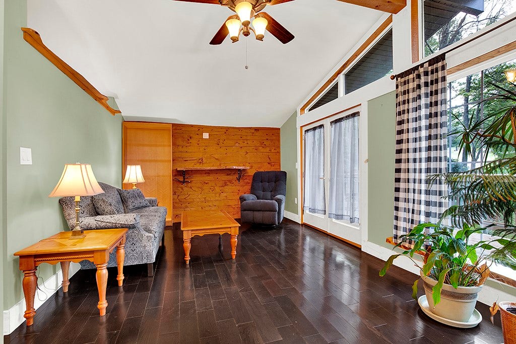 262 Mountain View Rd, Uniontown, PA 15401 262 Mountain View Rd, Uniontown, PA 15401