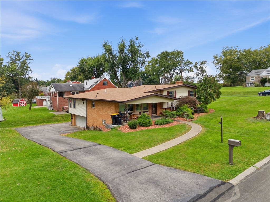 1342 Long Ave, Bethel Park, PA 15102 1342 Long Ave, Bethel Park, PA 15102
