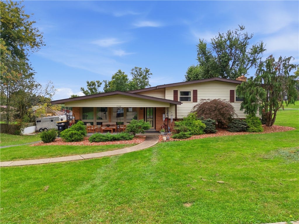 1342 Long Ave, Bethel Park, PA 15102 1342 Long Ave, Bethel Park, PA 15102