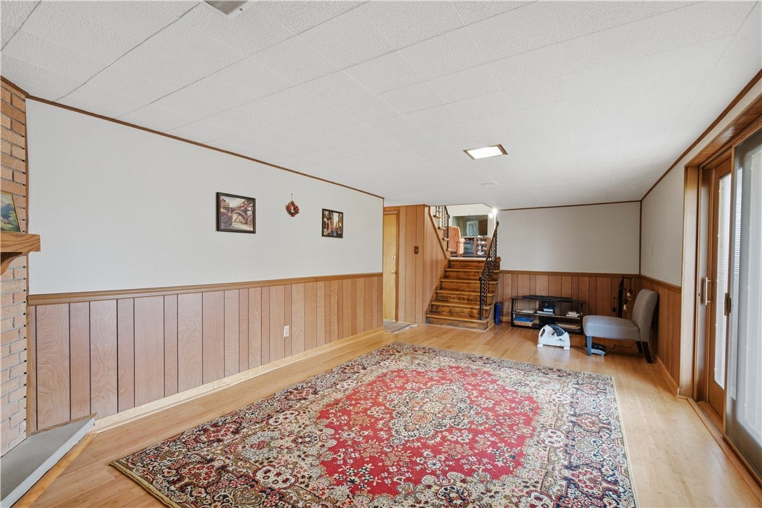 1342 Long Ave, Bethel Park, PA 15102 1342 Long Ave, Bethel Park, PA 15102