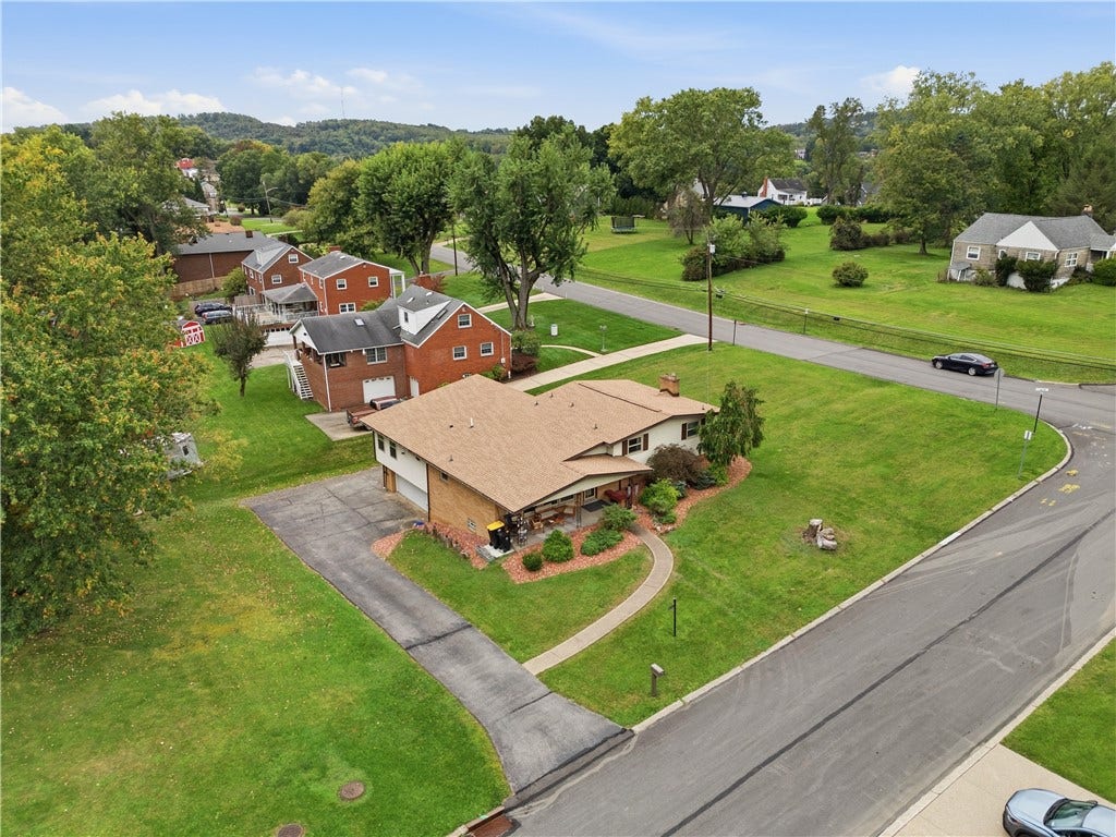 1342 Long Ave, Bethel Park, PA 15102 1342 Long Ave, Bethel Park, PA 15102