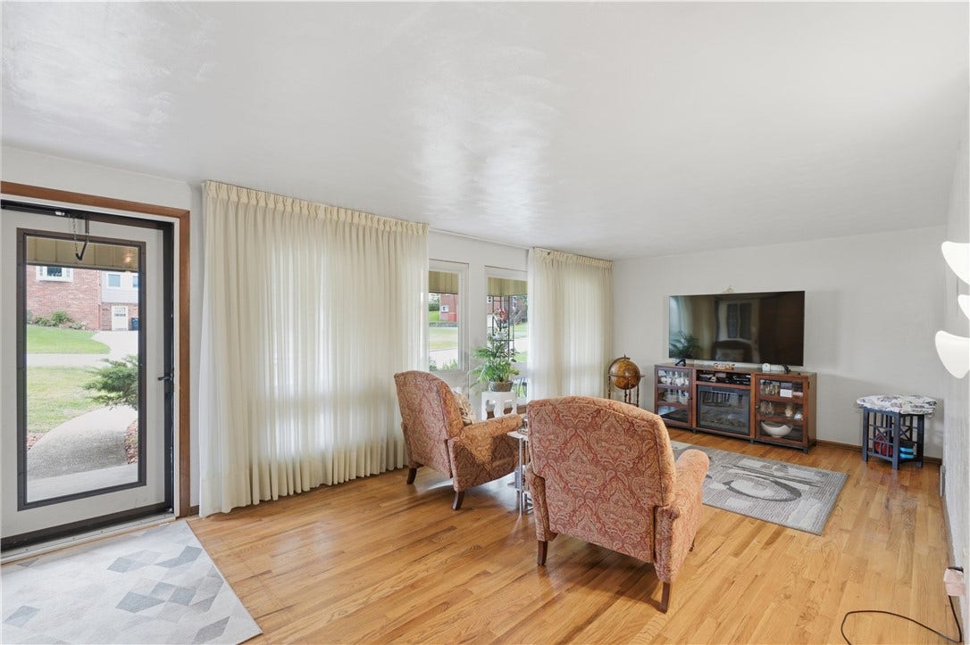 1342 Long Ave, Bethel Park, PA 15102 1342 Long Ave, Bethel Park, PA 15102