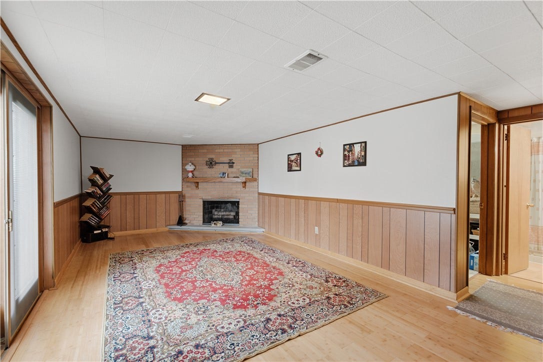 1342 Long Ave, Bethel Park, PA 15102 1342 Long Ave, Bethel Park, PA 15102
